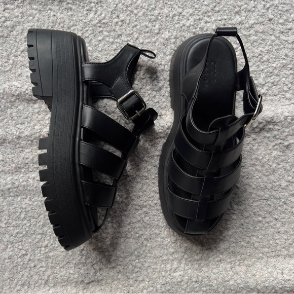 ASOS Design | Black Chunky Fisherman Flat Sandals | NWOT | 9 - Picture 2 of 5